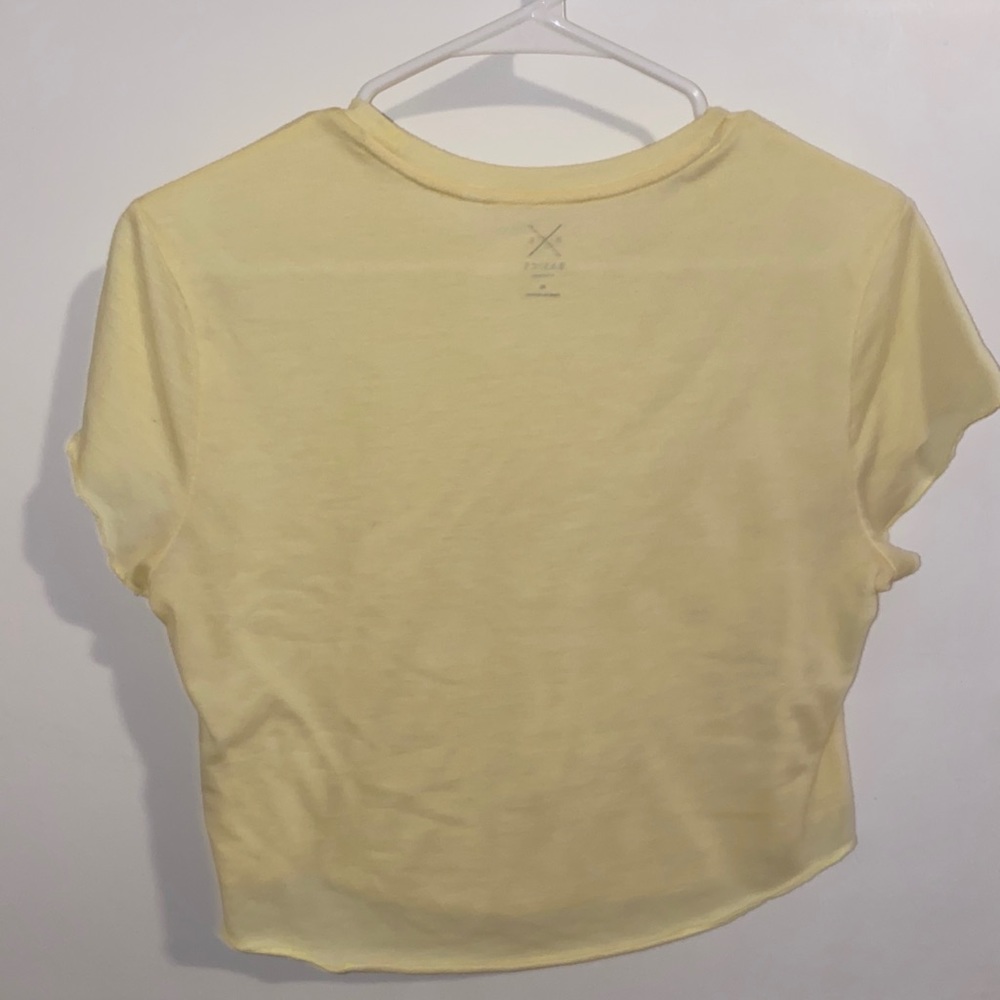 Cropped shirt - Picture 2 of 2